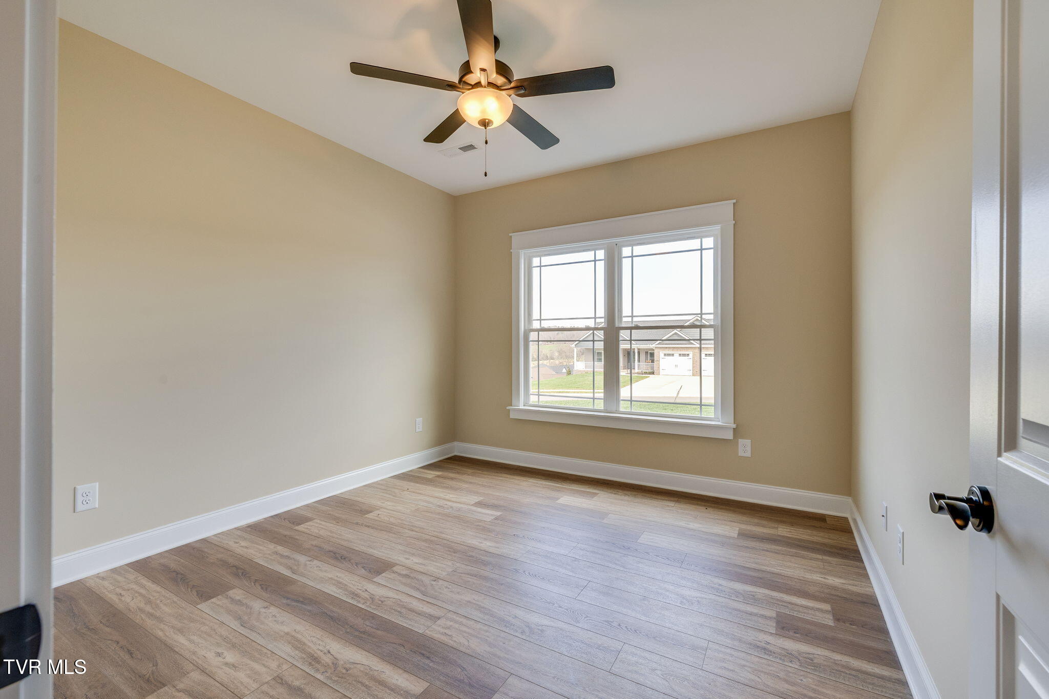 518 Middays Rest Jonesborough, TN 37659 - Photo 20 of 32 022