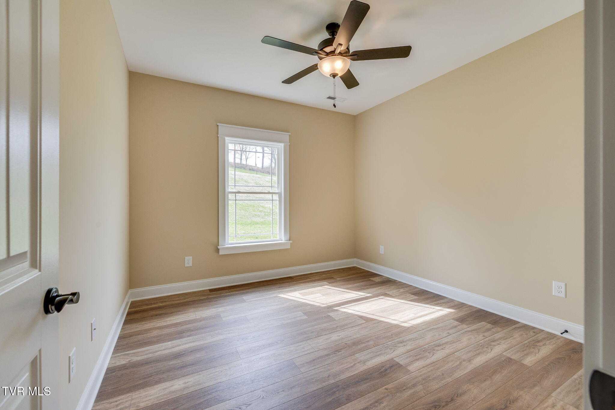 518 Middays Rest Jonesborough, TN 37659 - Photo 24 of 32 026