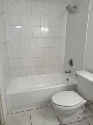 $1,825 | 9360 Fontainebleau Boulevard, Unit 308, Miami, FL 33172