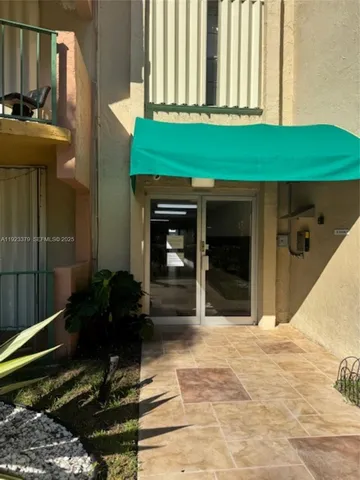 $1,825 | 9360 Fontainebleau Boulevard, Unit 308, Miami, FL 33172