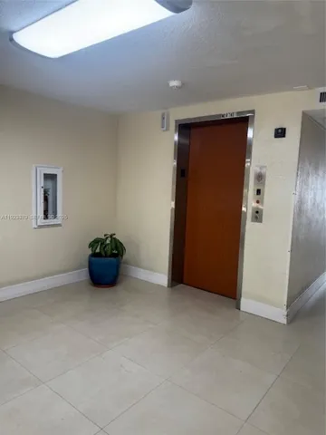 $1,825 | 9360 Fontainebleau Boulevard, Unit 308, Miami, FL 33172