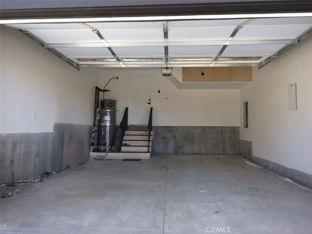 1670 Grass Valley Road Lake Arrowhead, CA 92352 - Photo 30 of 31 2 Car Garage