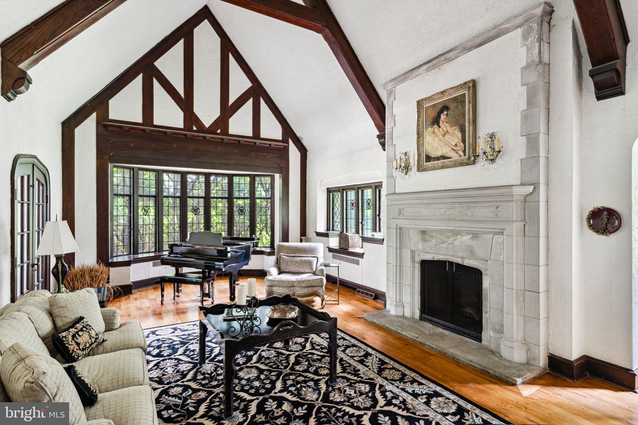 1127 Devon Road Jenkintown, PA 19046 - Photo 5 of 32