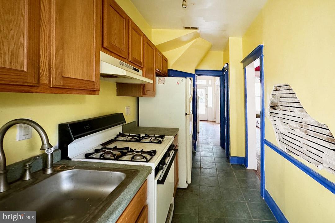220 V Street Northeast Washington, DC 20002 - Photo 11 of 23 Gallery Image 11