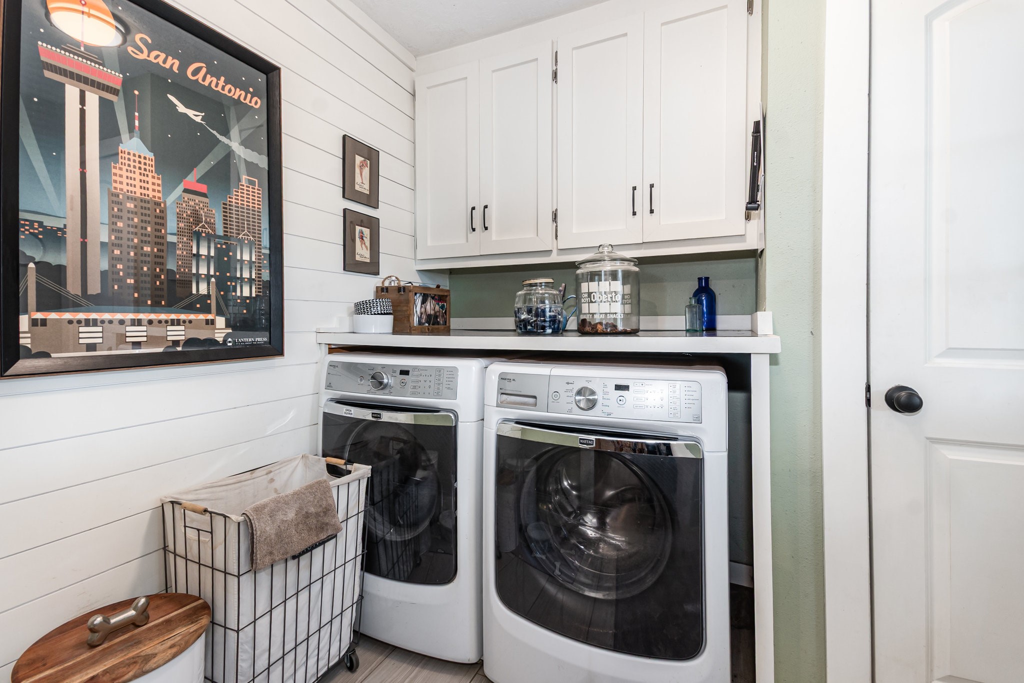 12009 Dannhaus Road Needville, TX 77461 - Photo 12 of 49 a utility room with dryer and washer