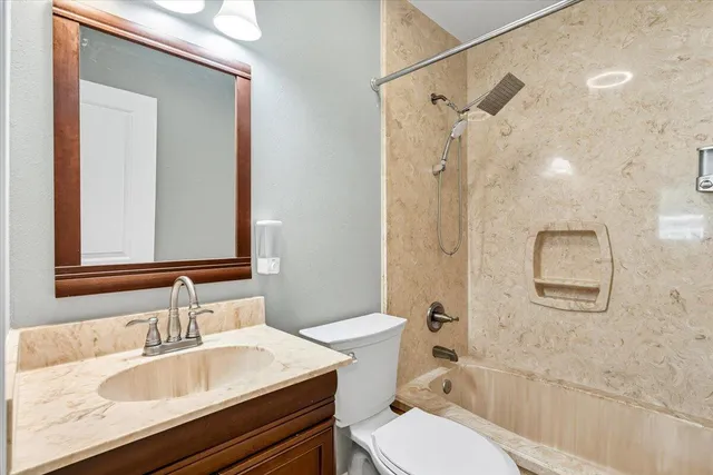 $318,000 | 194 Coral Drive Southwest, Fort Walton Beach, FL 32548