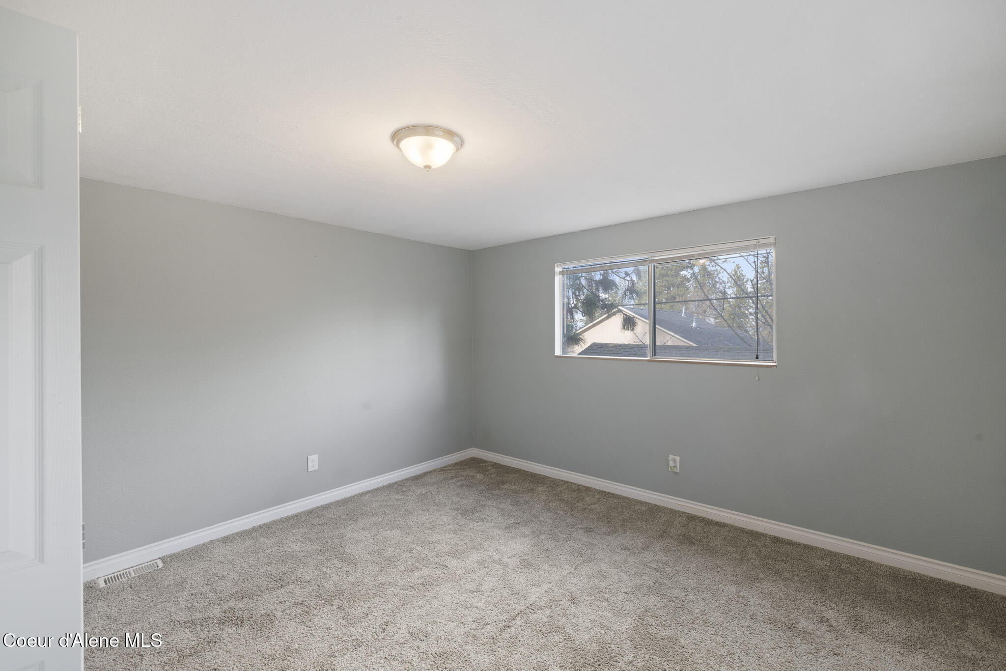 4023 East 12th Avenue Spokane, WA 99202 - Photo 18 of 39 0N8A3615