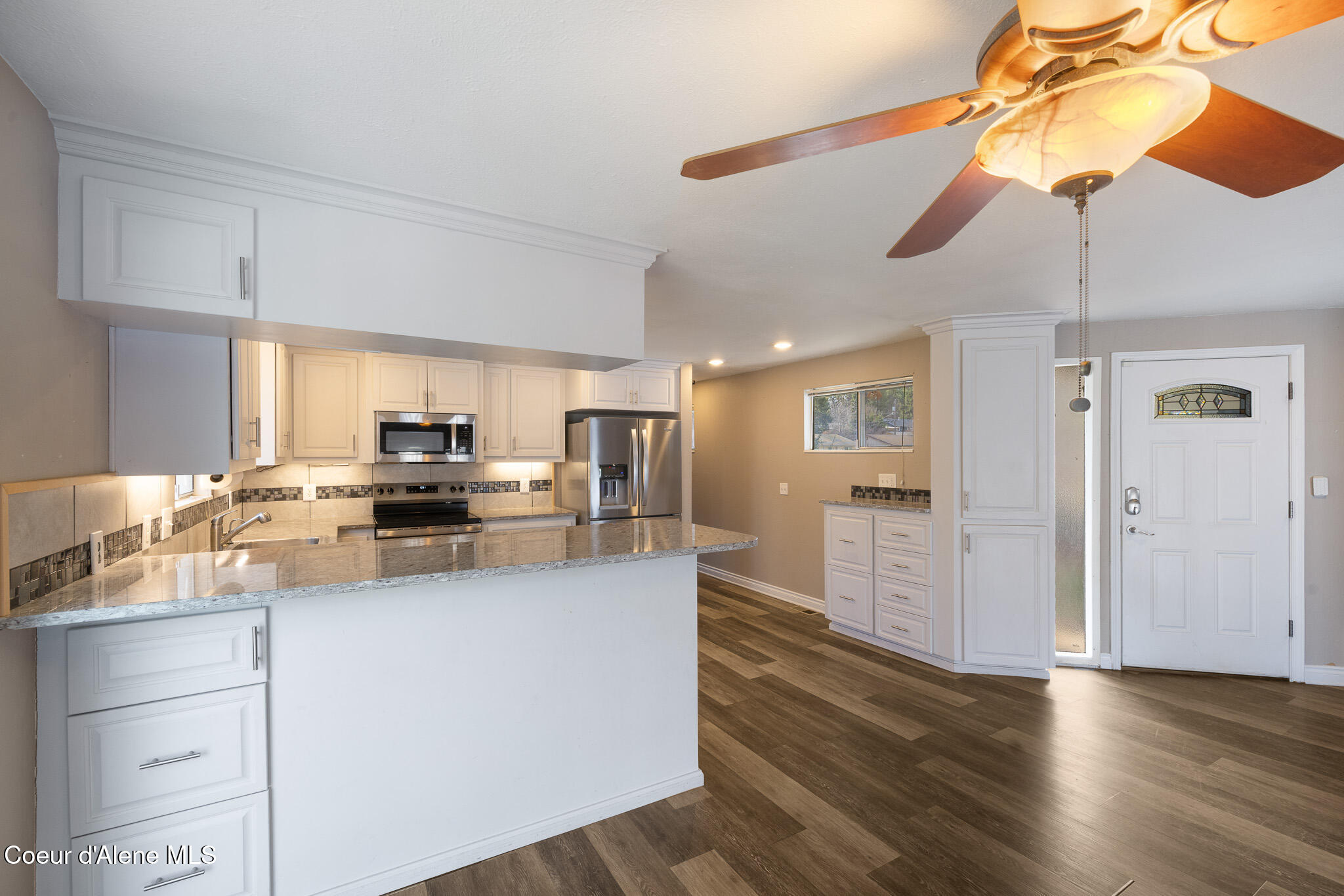 4023 East 12th Avenue Spokane, WA 99202 - Photo 4 of 39 0N8A3528