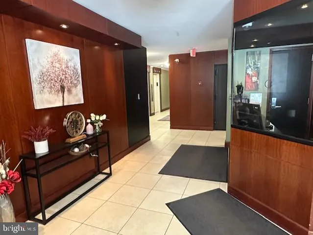 $2,000 | 1260 21st Street Northwest, Unit 607, Washington, DC 20036