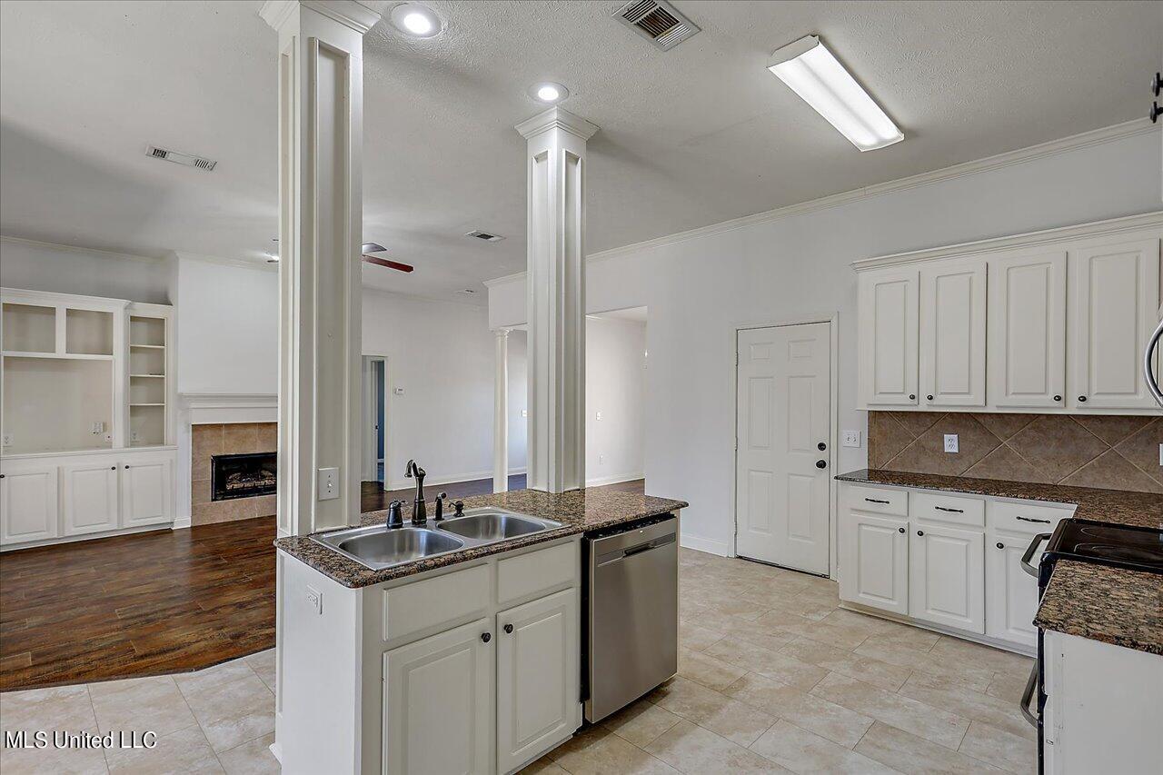 405 Turtle Lane Brandon, MS 39047 - Photo 12 of 44 12-405 Turtle Lane