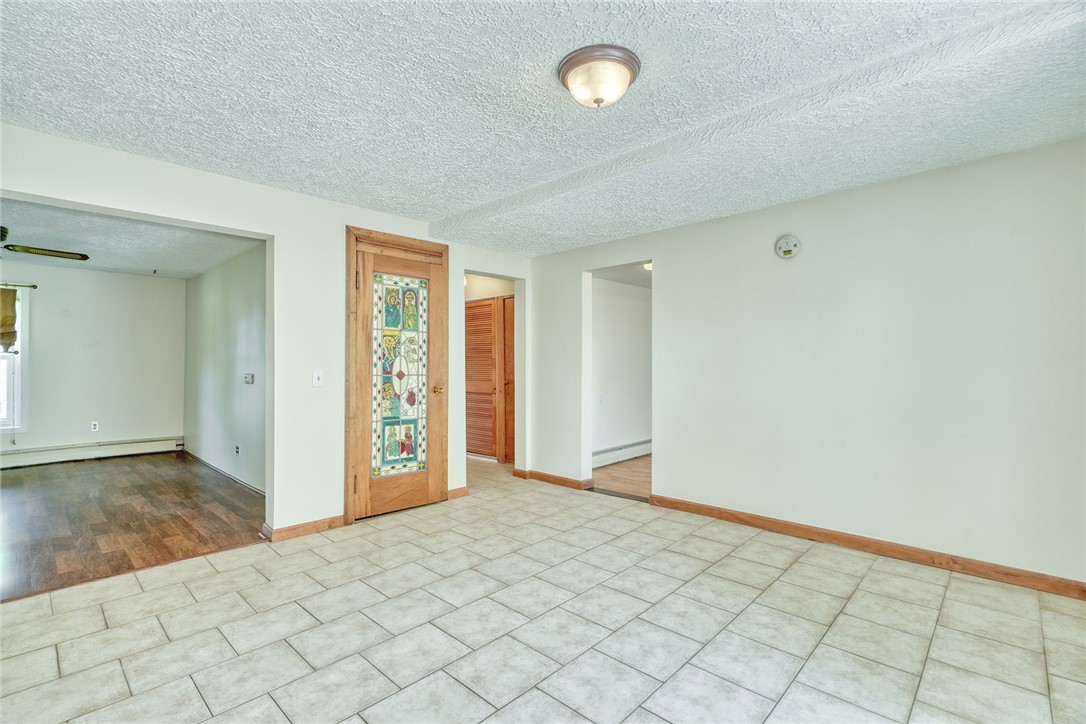 27 Martin Street Webster, NY 14580 - Photo 13 of 48 DINING ROOM