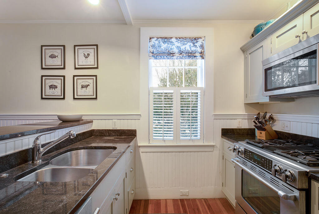 25 Shore Road, Unit A Ogunquit, ME 03907 - Photo 21 of 41