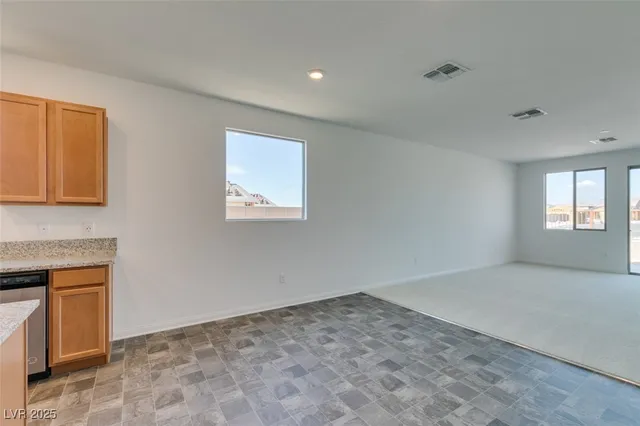 $2,120 | 6823 Laguna Blanca Street, North Las Vegas, NV 89086