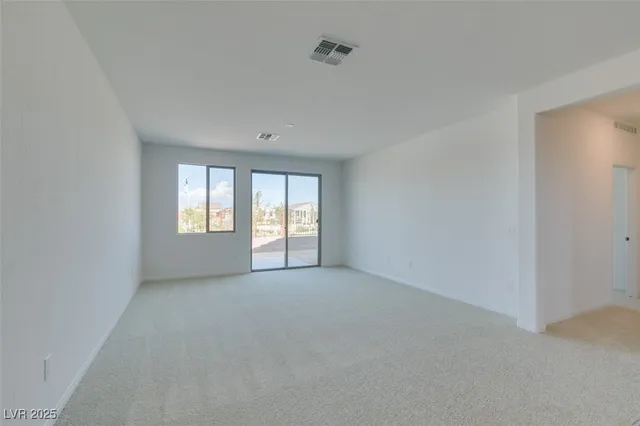 $2,120 | 6823 Laguna Blanca Street, North Las Vegas, NV 89086