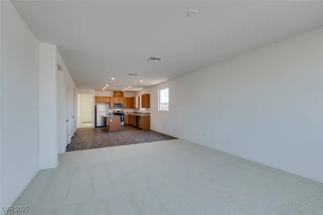 $2,120 | 6823 Laguna Blanca Street, North Las Vegas, NV 89086