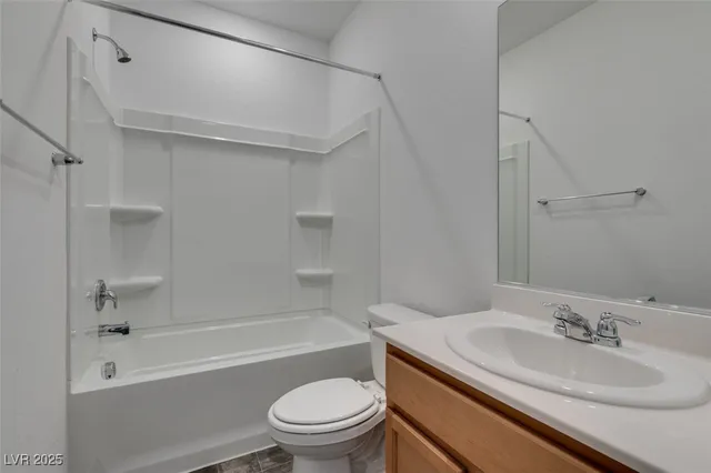 $2,120 | 6823 Laguna Blanca Street, North Las Vegas, NV 89086