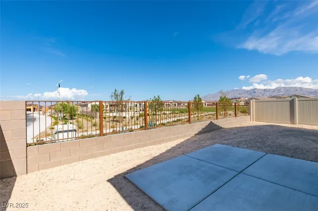 $2,120 | 6823 Laguna Blanca Street, North Las Vegas, NV 89086