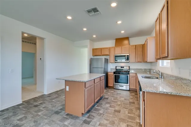 $2,120 | 6823 Laguna Blanca Street, North Las Vegas, NV 89086