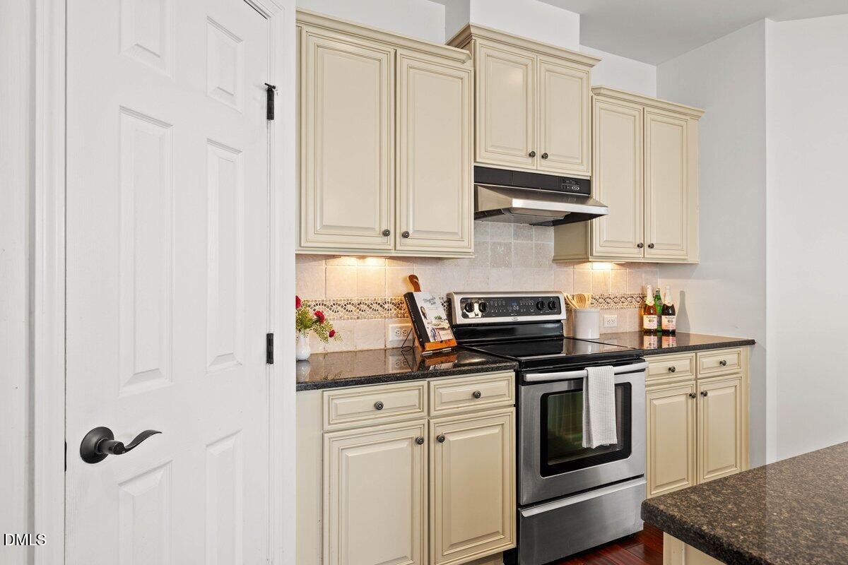 2777 Cashlin Drive Raleigh, NC 27616 - Photo 17 of 34 2777 Cashlin-17