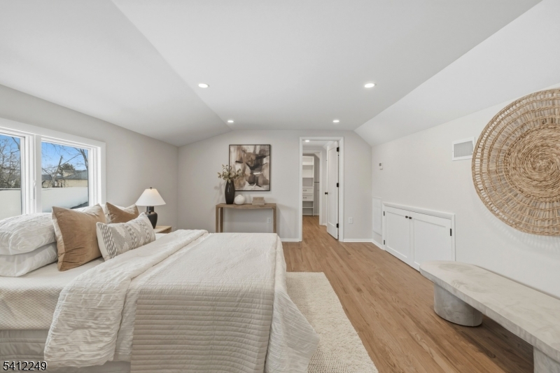 526 Ridgedale Avenue East Hanover, NJ 07936 - Photo 16 of 33