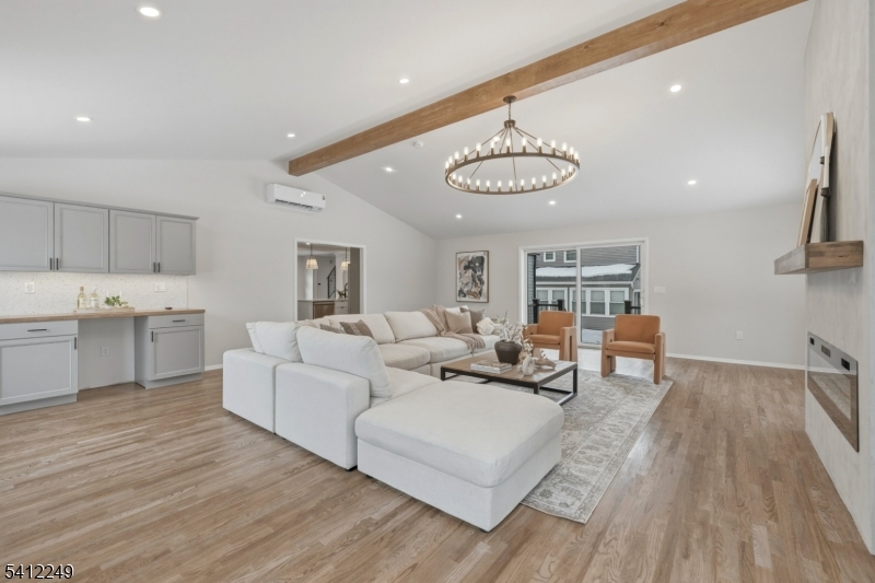 526 Ridgedale Avenue East Hanover, NJ 07936 - Photo 4 of 33