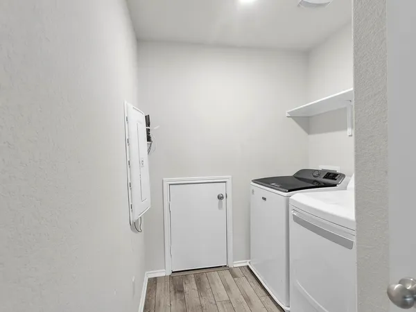 $2,350 | 156 Janice Road, Taylor, TX 76574