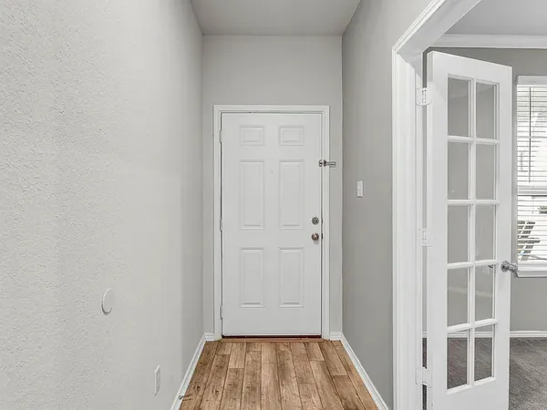 $2,350 | 156 Janice Road, Taylor, TX 76574