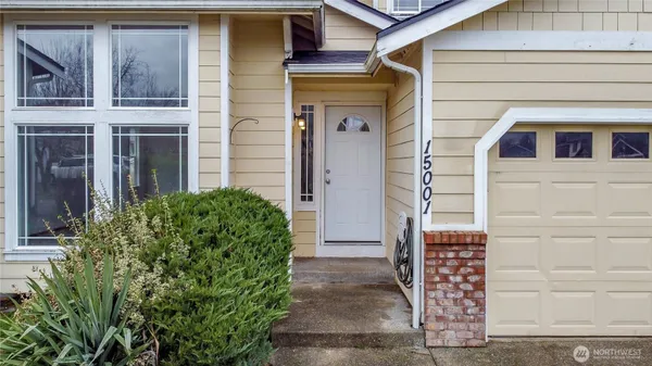 $2,900 | 15001 81st Ave Court East, Puyallup, WA 98375