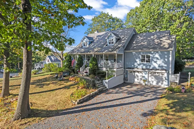 $1,195,000 | 2 Roaring Rock Road, York, ME 03909