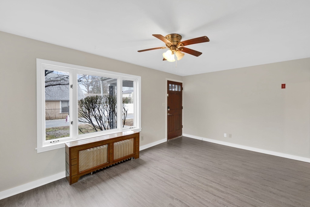 42 R Jefferson Street Westfield, MA 01085 - Photo 16 of 32