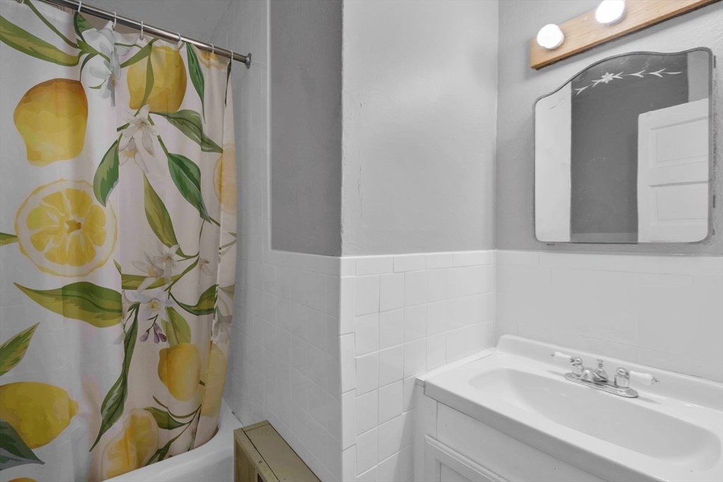 42 R Jefferson Street Westfield, MA 01085 - Photo 21 of 32