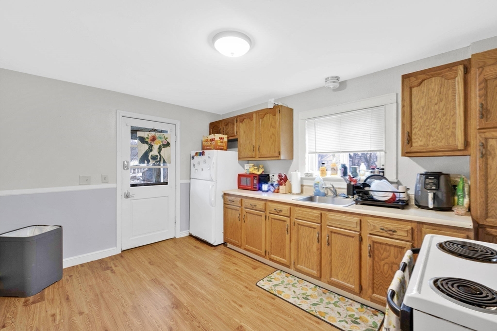 42 R Jefferson Street Westfield, MA 01085 - Photo 22 of 32