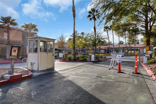 $241,900 | 3151 North Soaring Gulls Drive, Unit 2055, Las Vegas, NV 89128