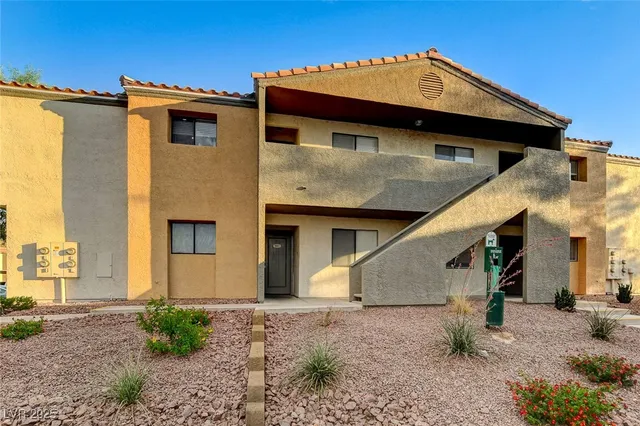 $241,900 | 3151 North Soaring Gulls Drive, Unit 2055, Las Vegas, NV 89128