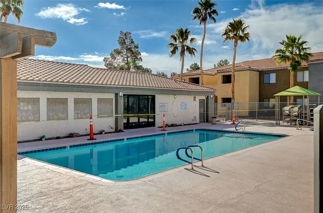 $241,900 | 3151 North Soaring Gulls Drive, Unit 2055, Las Vegas, NV 89128
