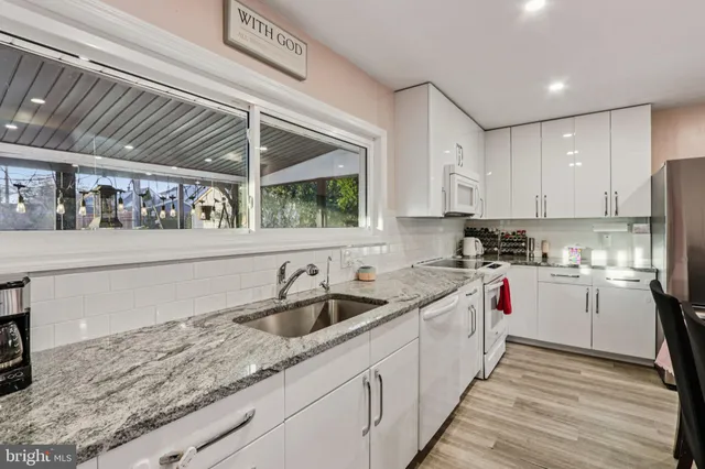 $430,000 | 47 Plumbridge Drive, Levittown, PA 19056