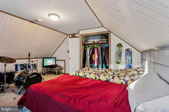 $430,000 | 47 Plumbridge Drive, Levittown, PA 19056