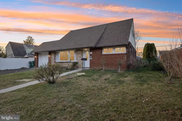 $430,000 | 47 Plumbridge Drive, Levittown, PA 19056