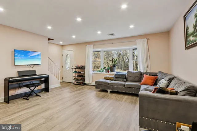 $430,000 | 47 Plumbridge Drive, Levittown, PA 19056