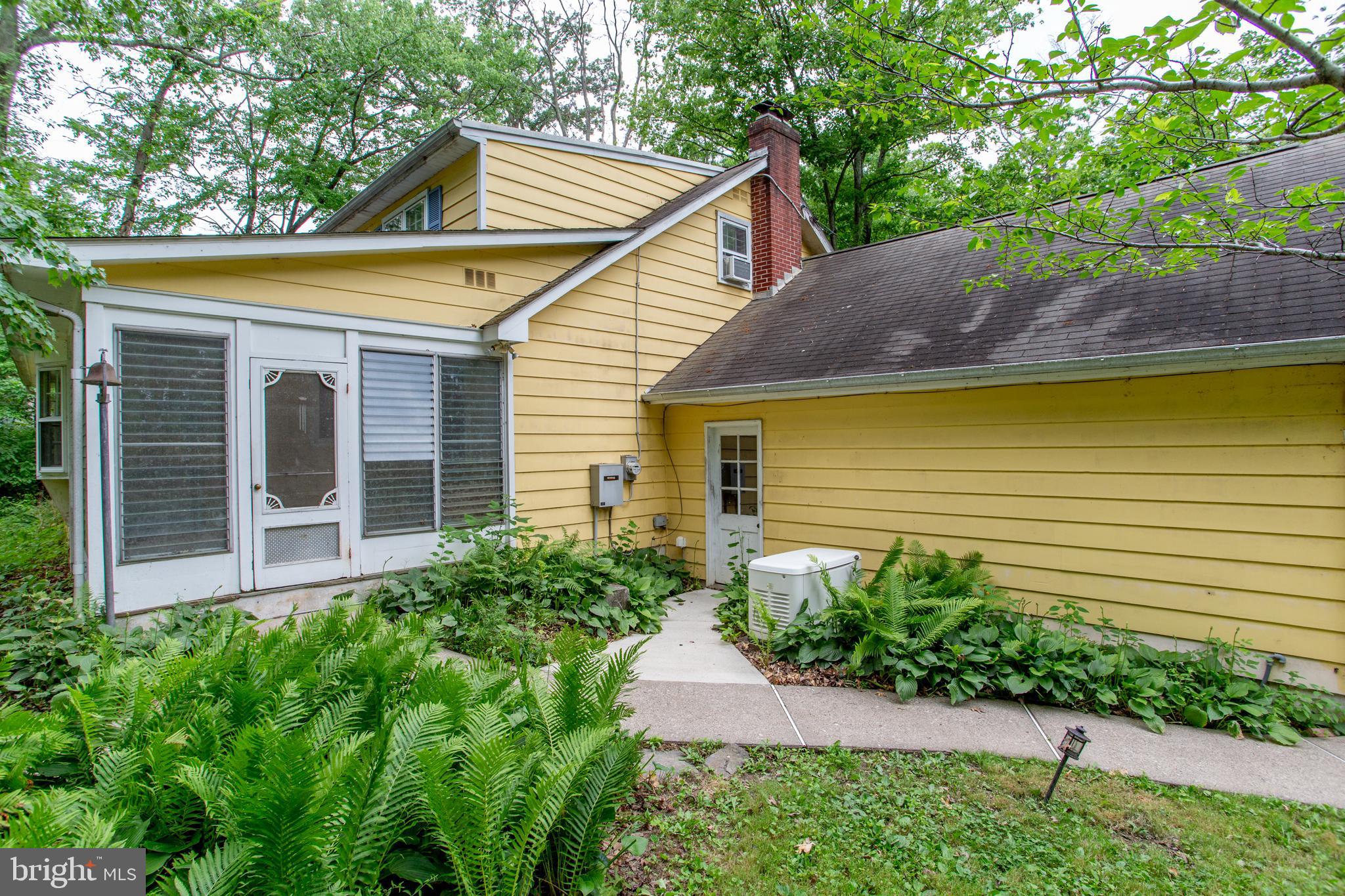 6264 Point Pleasant Pike Doylestown, PA 18902 - Photo 7 of 61