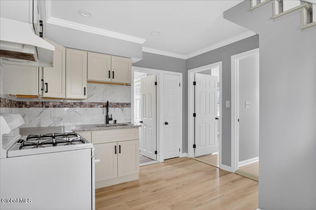 191 Fillmore Avenue Niskayuna, NY 12304 - Photo 25 of 43 34-191 FILLMORE-13