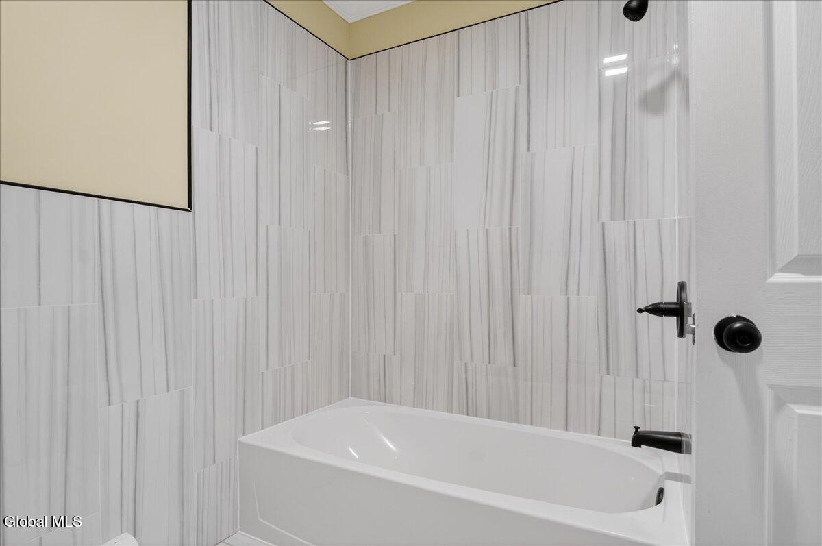 191 Fillmore Avenue Niskayuna, NY 12304 - Photo 33 of 43 40-191 FILLMORE-8