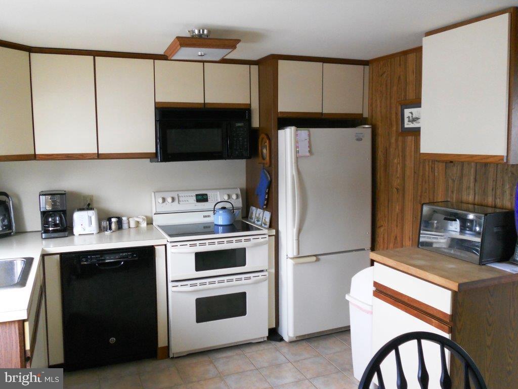 133 Auburn Road Long Beach Township, NJ 08006 - Photo 12 of 36 Gallery Image 12