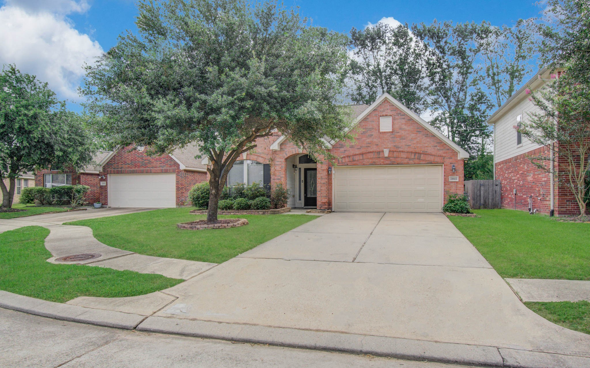 21922 Catoosa Drive Spring, TX 77388 - Photo 3 of 42