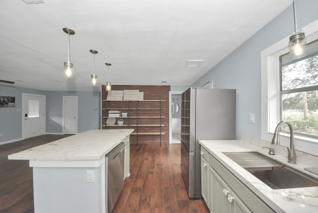 36576 Howell Road Hempstead, TX 77445 - Photo 7 of 24