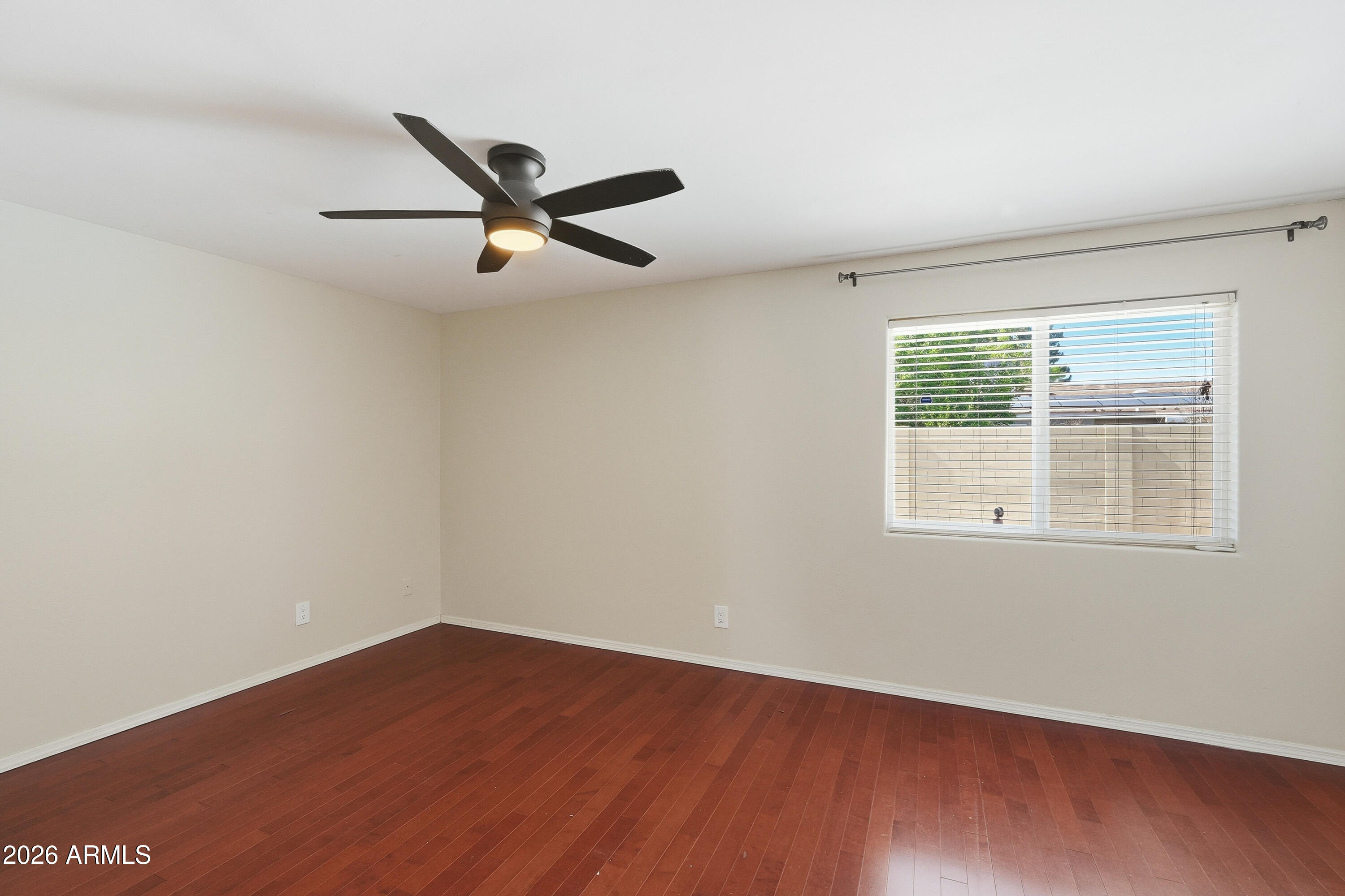 5654 West Mountain View Road Glendale, AZ 85302 - Photo 14 of 34 5654 (14)