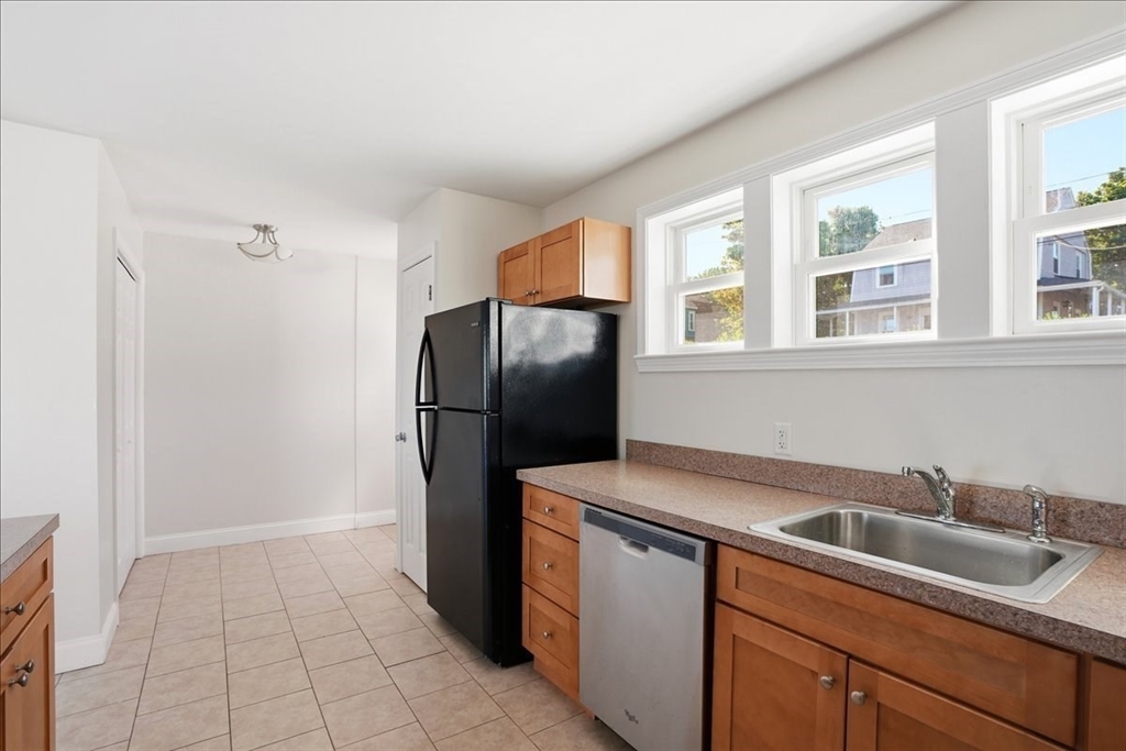 31 A Merrill Road Hull, MA 02045 - Photo 4 of 42
