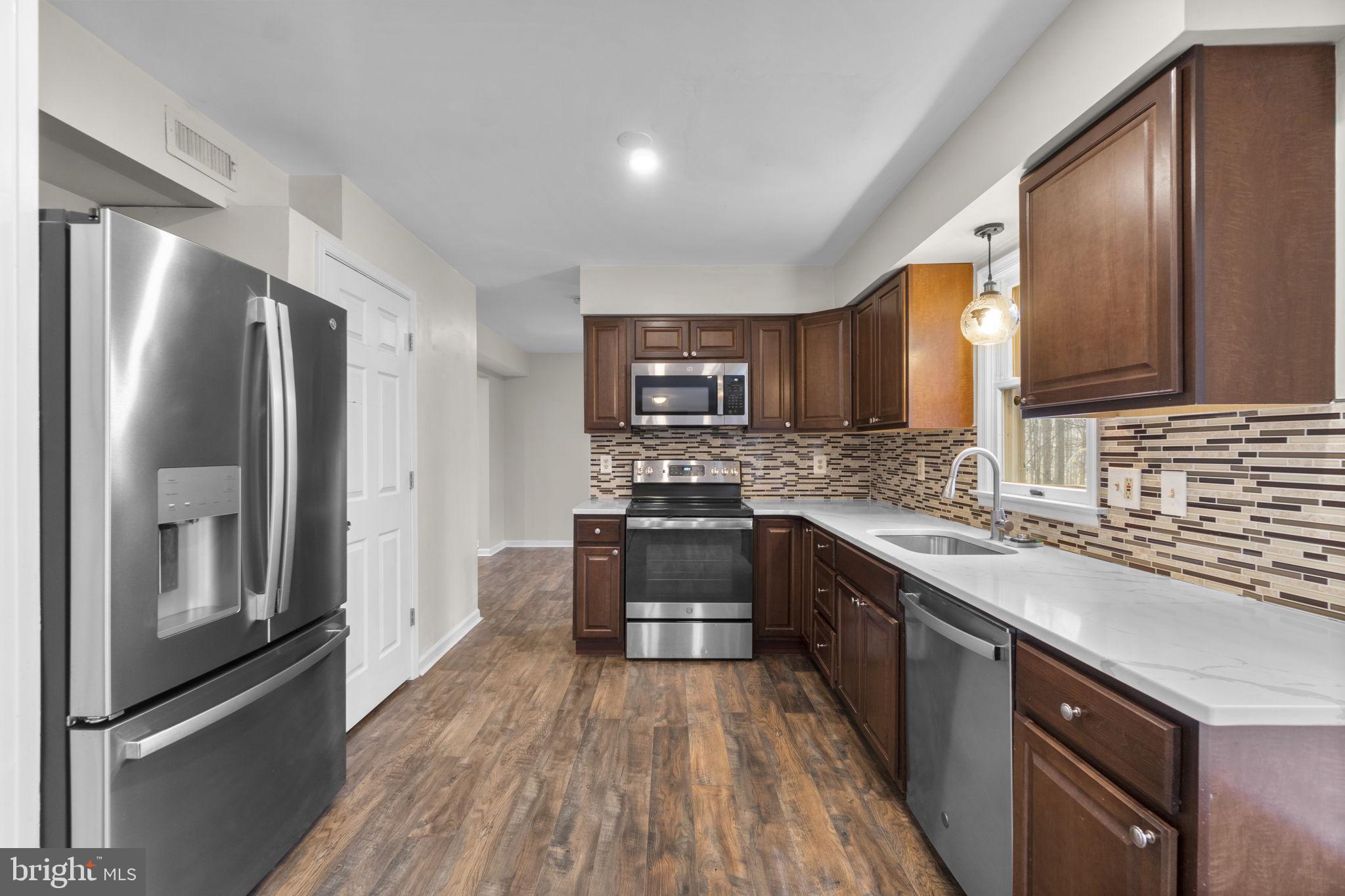 4525 Roop Road Mount Airy, MD 21771 - Photo 11 of 49 Kitchen