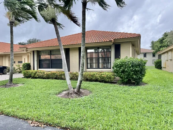 $400,000 | 4670 Rosewood Tree Court, Unit B, Boynton Beach, FL 33436