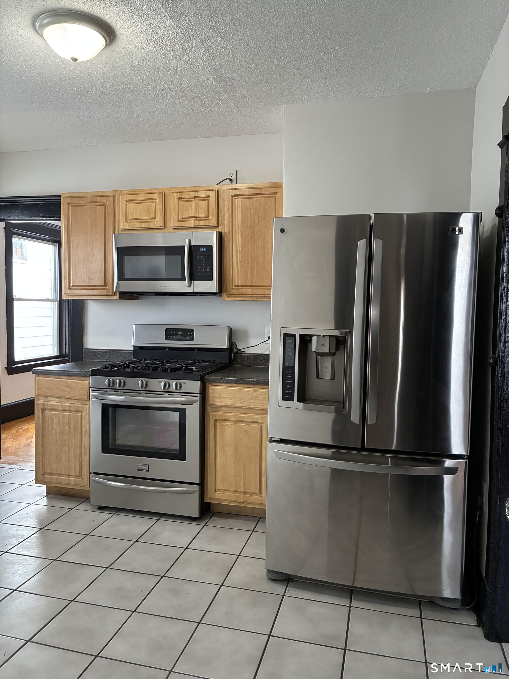 39 Houston Street, Unit 2 New Haven, CT 06513 - Photo 3 of 6